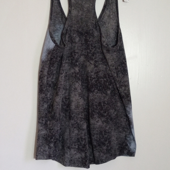 Rock & Republic acid wash skull with American flag embellished longline tank - Picture 7 of 8